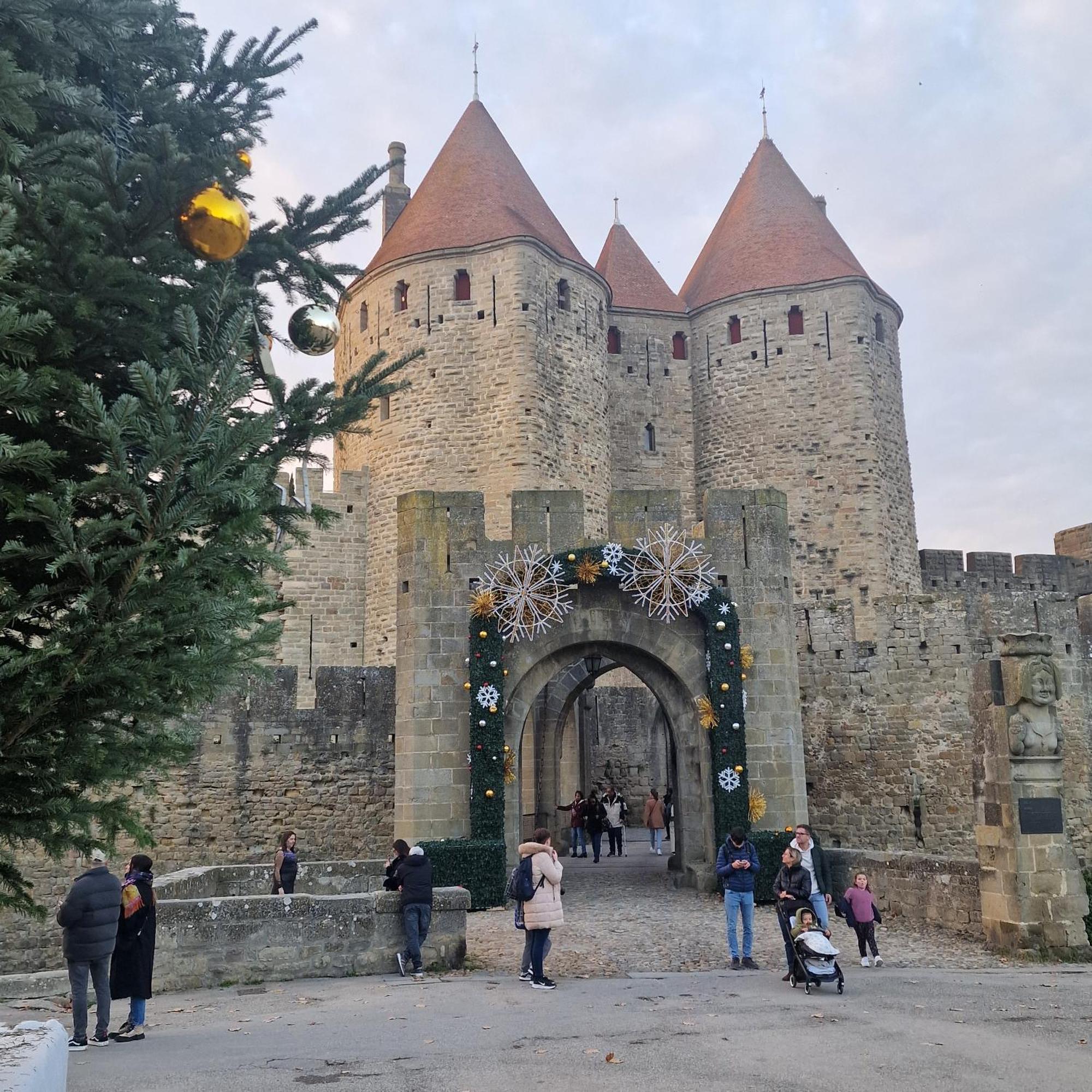 Montez Au Creneau, Face A La Cite Vue Sublime Apartman Carcassone Kültér fotó